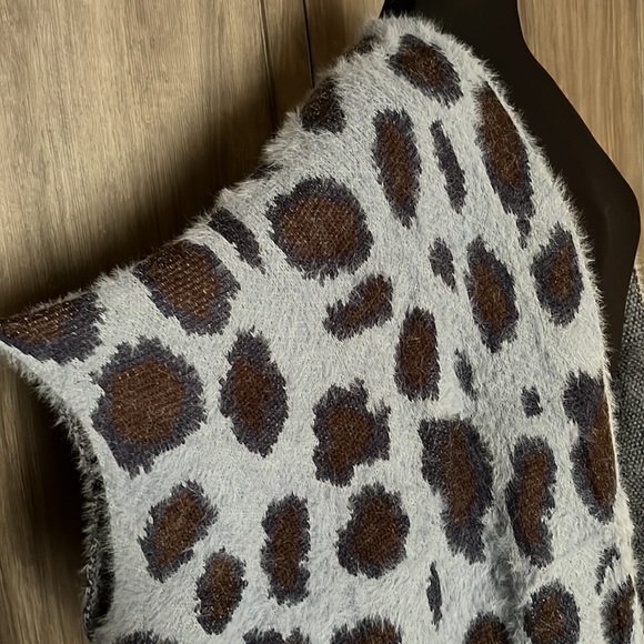 Umgee Cardigan Sweater Kimono - Picture 5 of 9